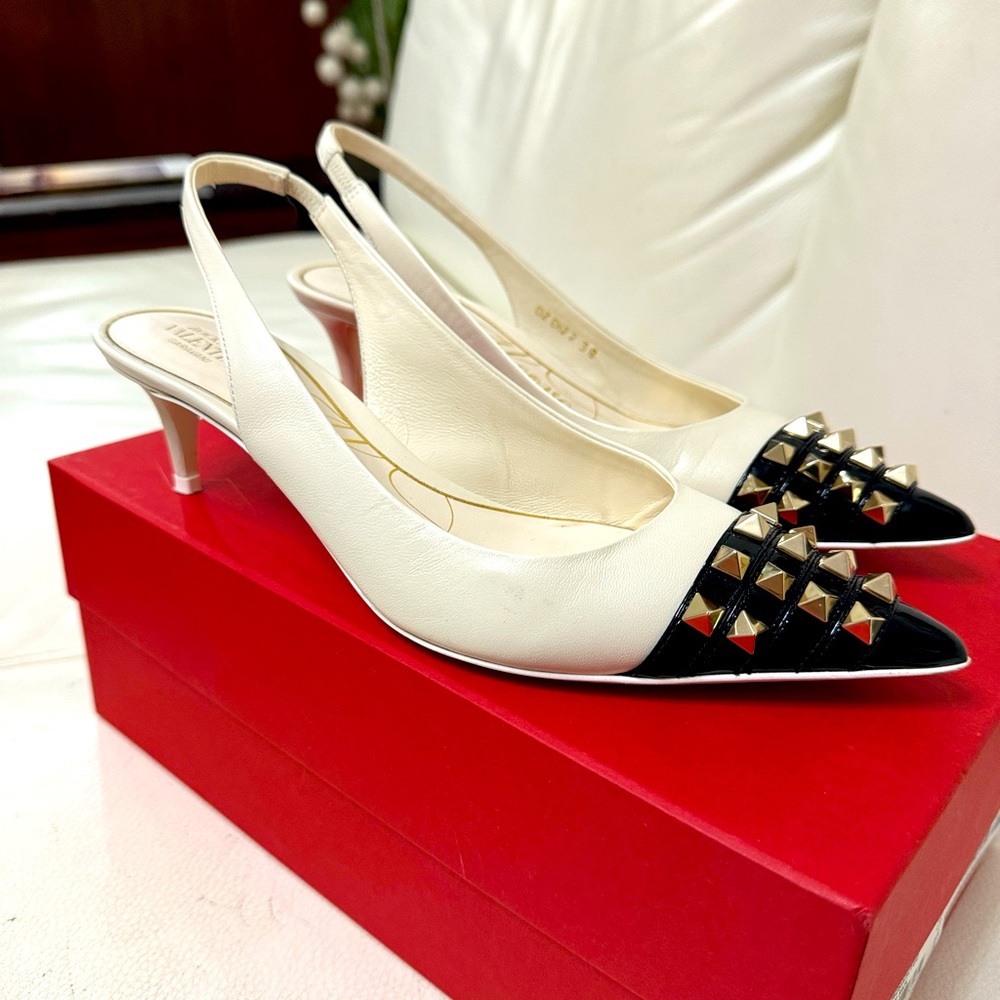 Valentino Rockstud small heel Women's Size 38. Worn once.